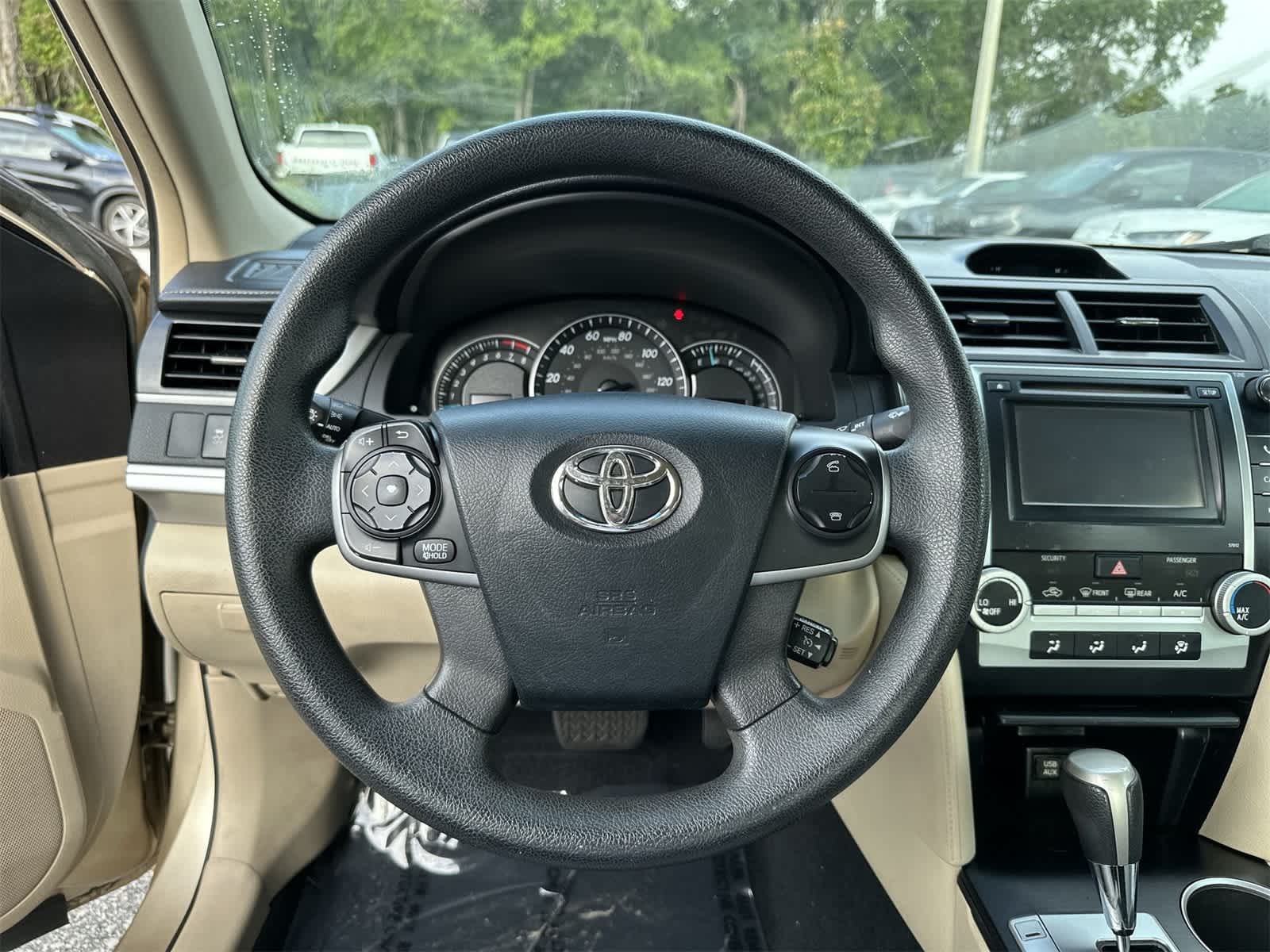 Thumbnail: 2012 Toyota Camry - 19