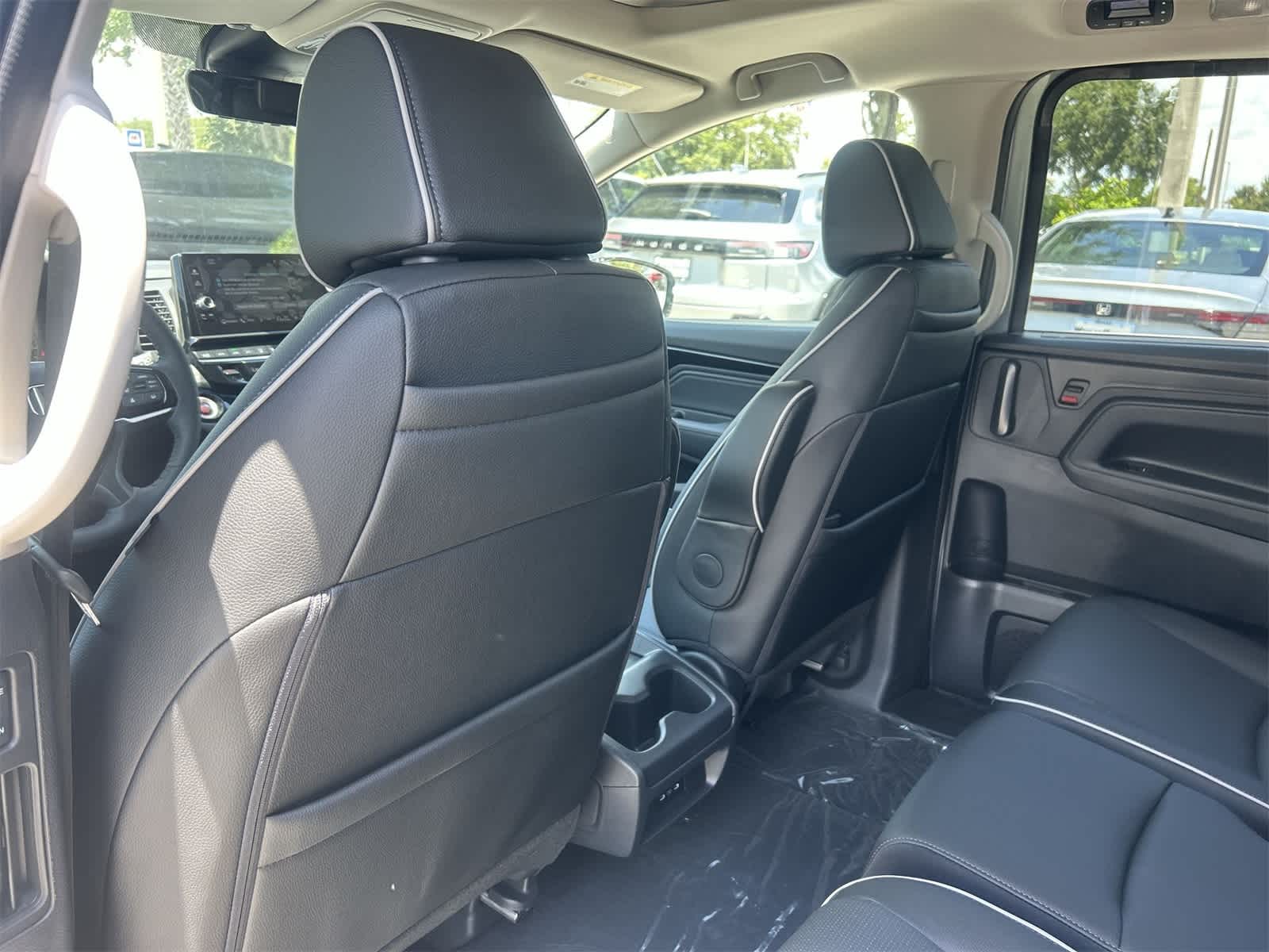Thumbnail: 2026 Honda Odyssey - 14