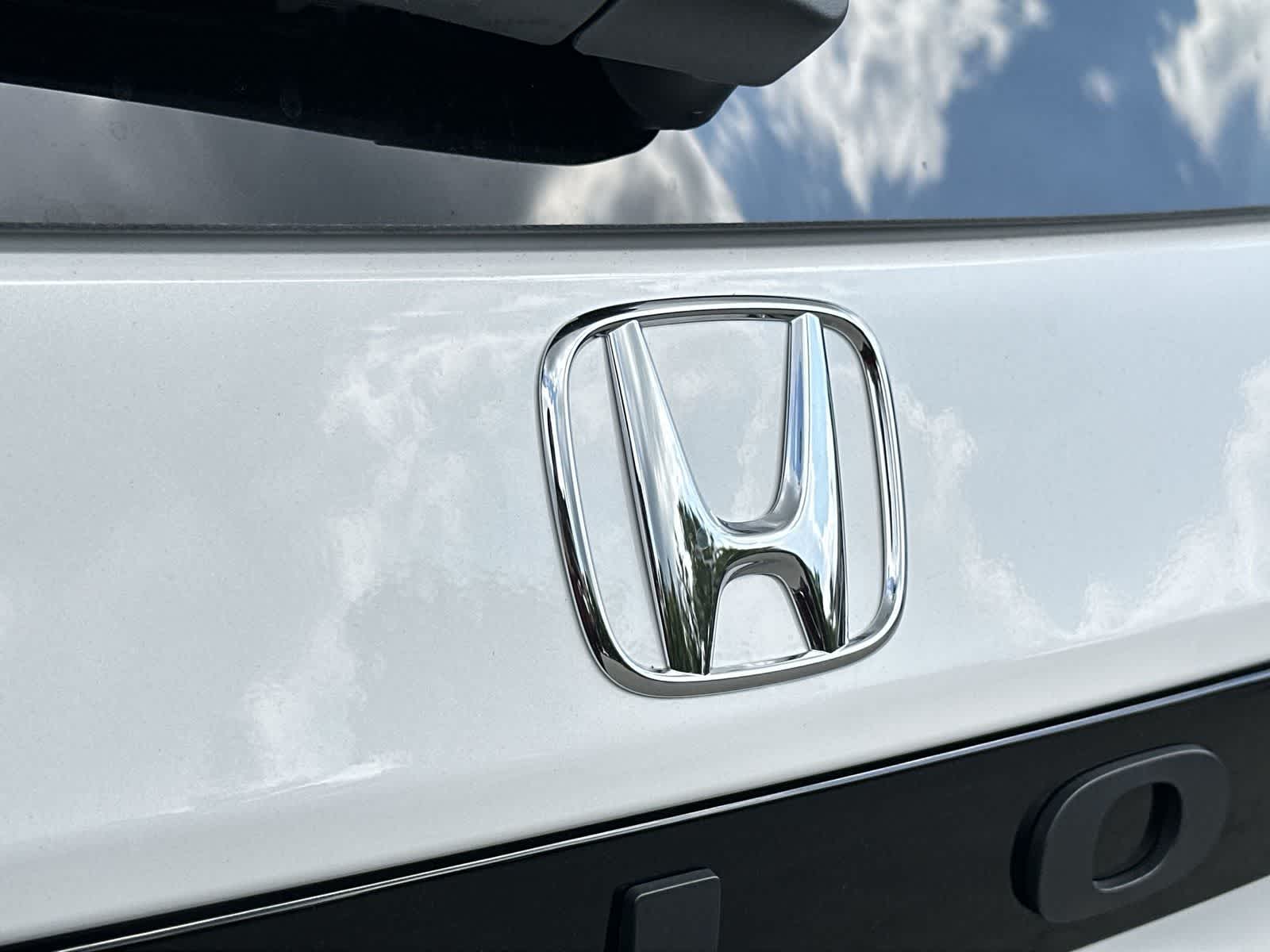 Thumbnail: 2026 Honda Pilot - 10