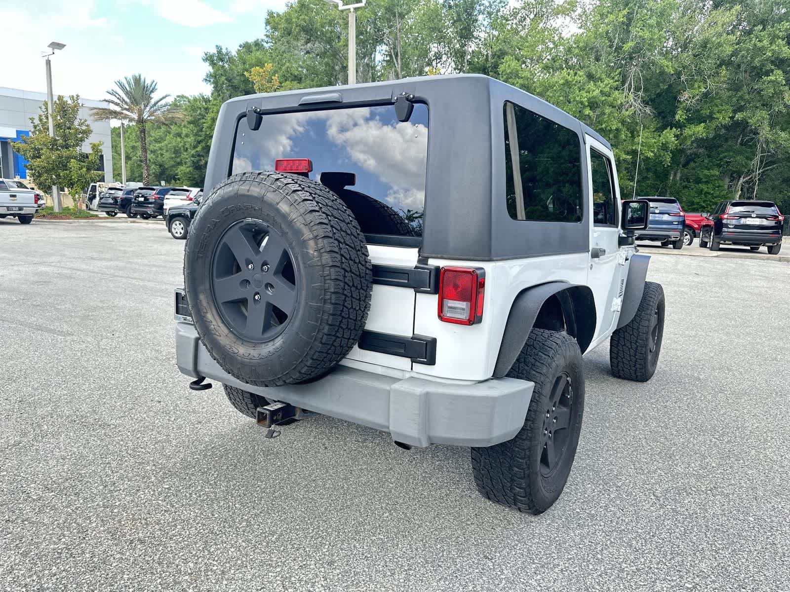 Thumbnail: 2013 Jeep Wrangler - 6