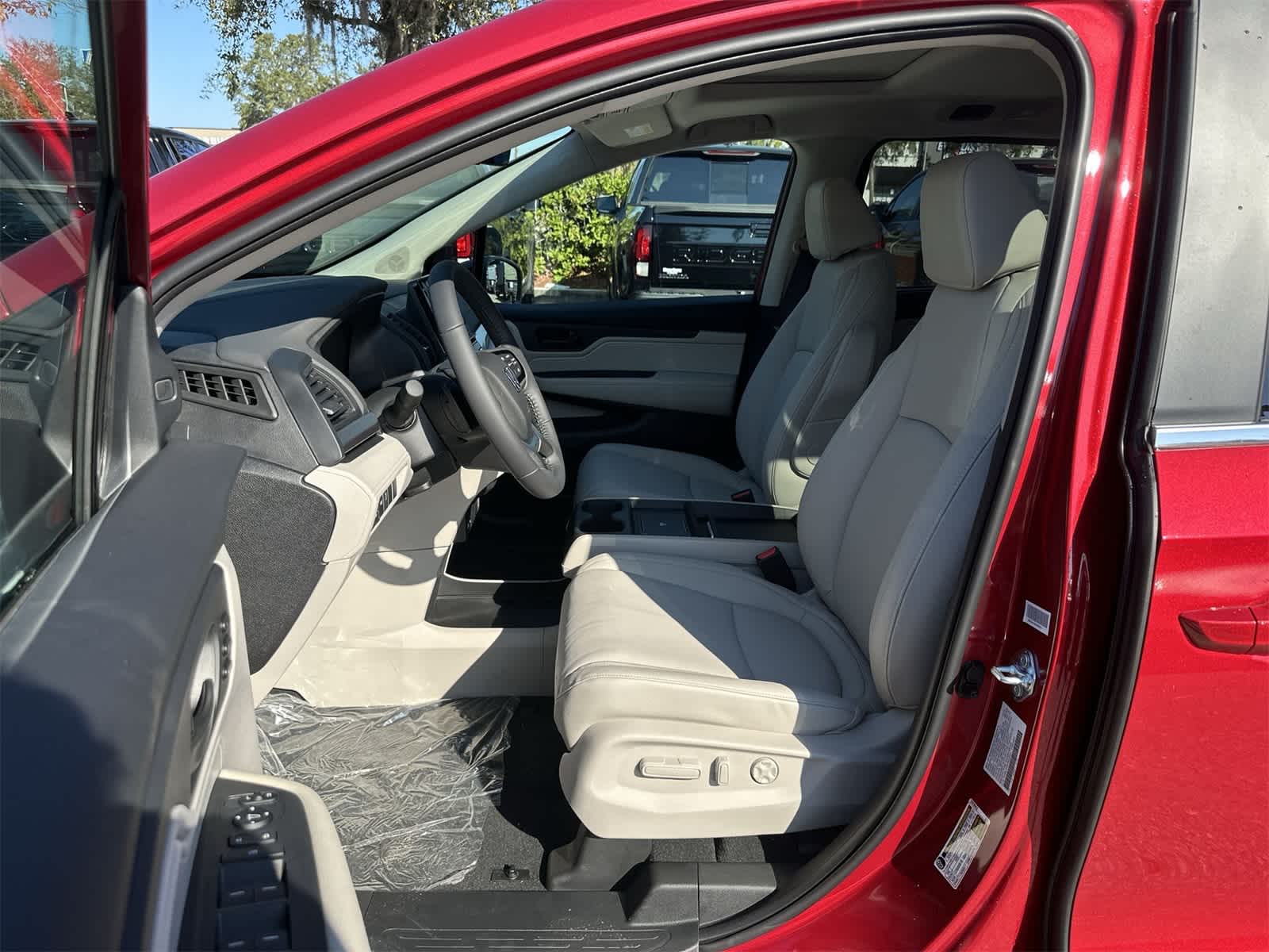 Thumbnail: 2026 Honda Odyssey - 2