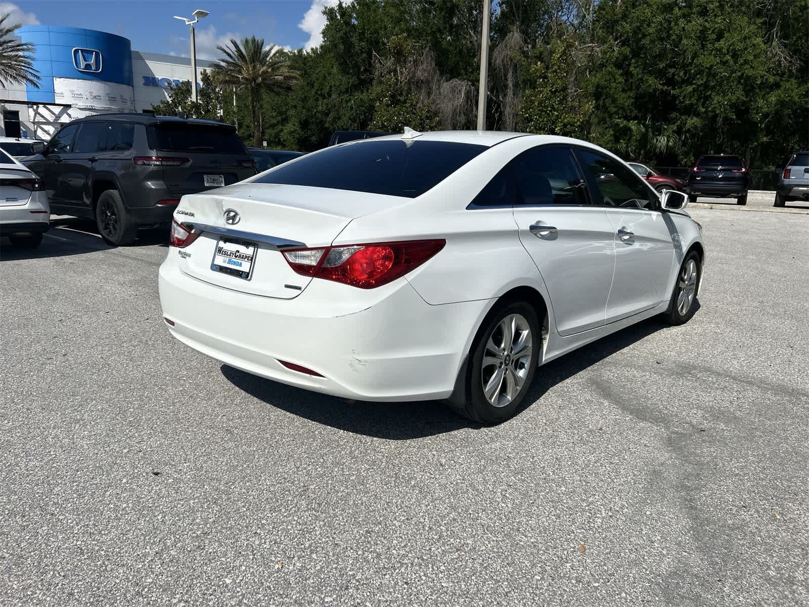 Thumbnail: 2013 Hyundai Sonata - 6
