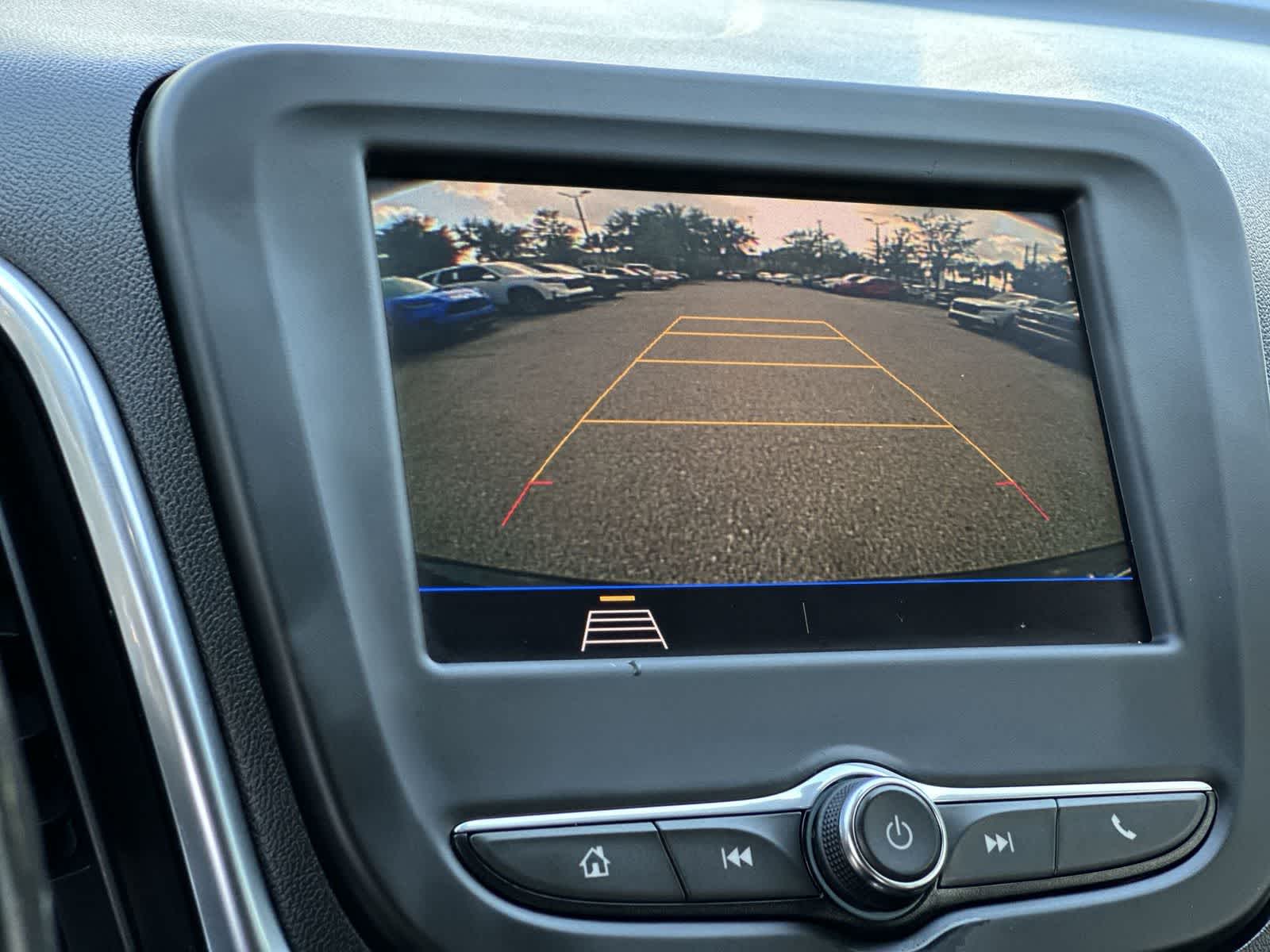 Thumbnail: 2021 Chevrolet Equinox - 20