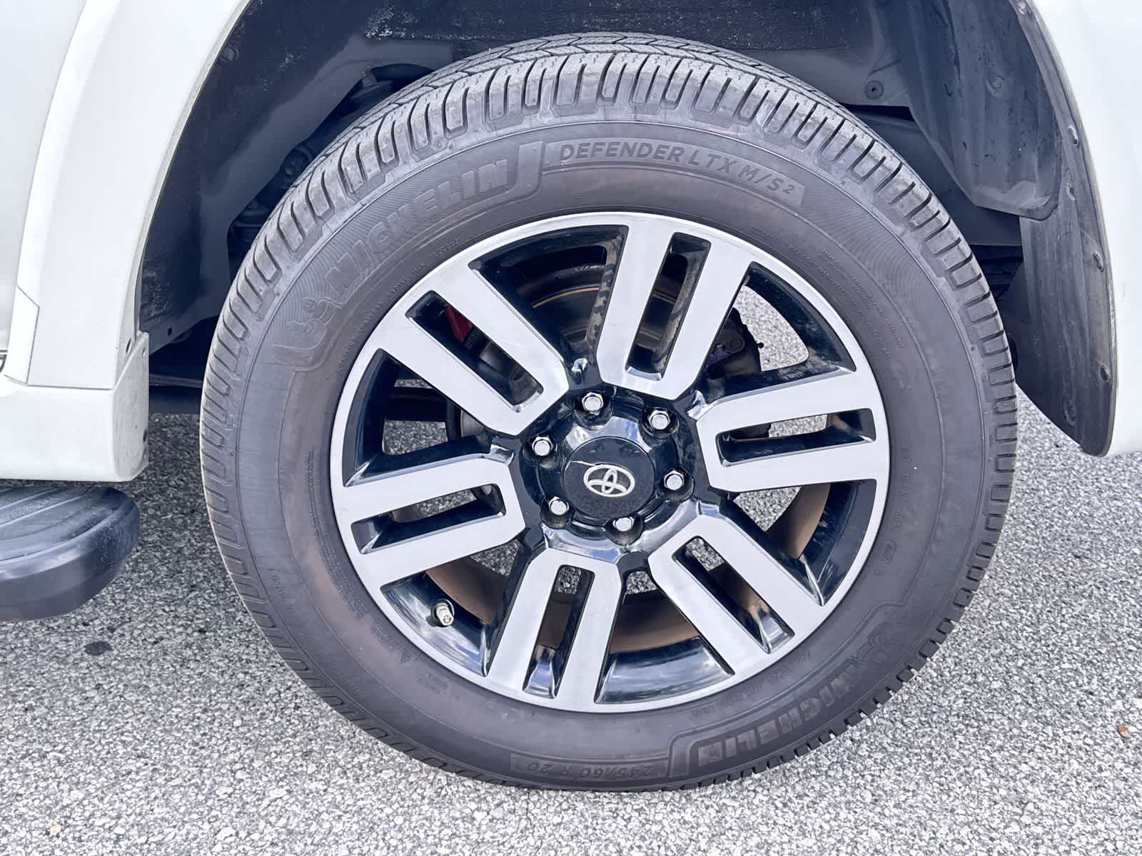 Thumbnail: 2016 Toyota 4Runner - 12