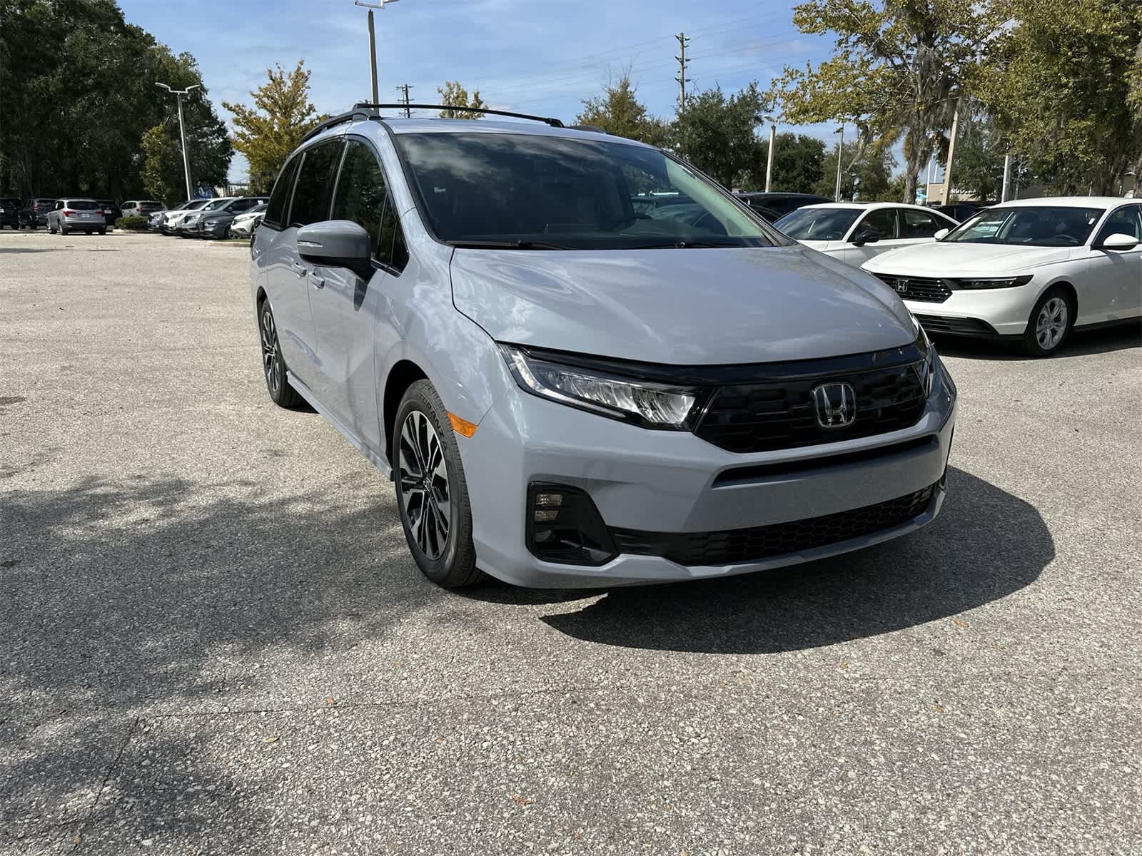 Thumbnail: 2026 Honda Odyssey - 8