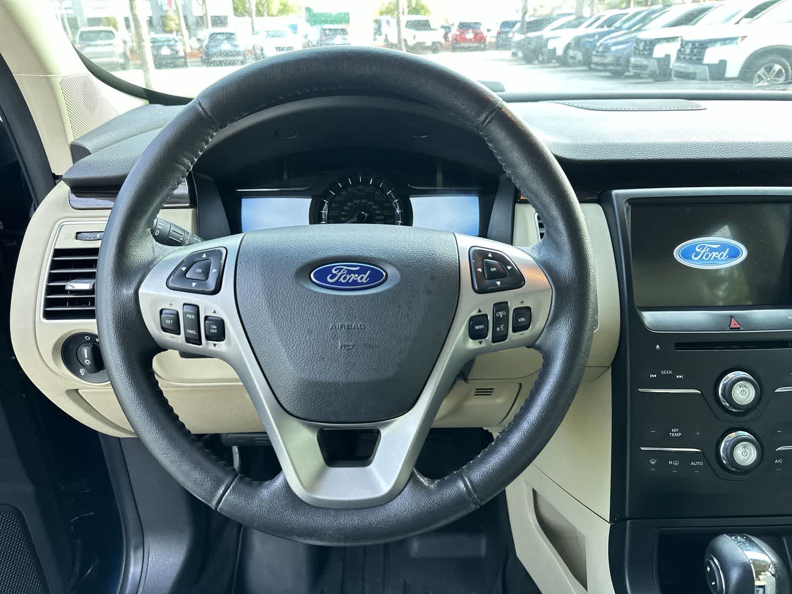 Thumbnail: 2017 Ford Flex - 17