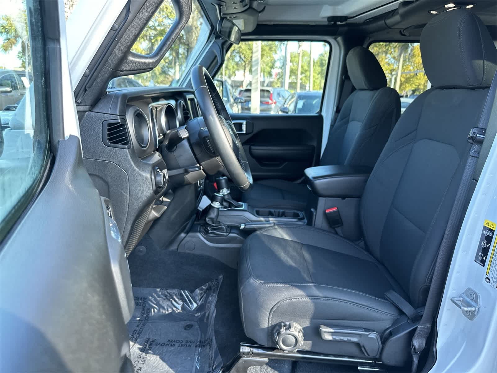 Thumbnail: 2022 Jeep Wrangler - 13