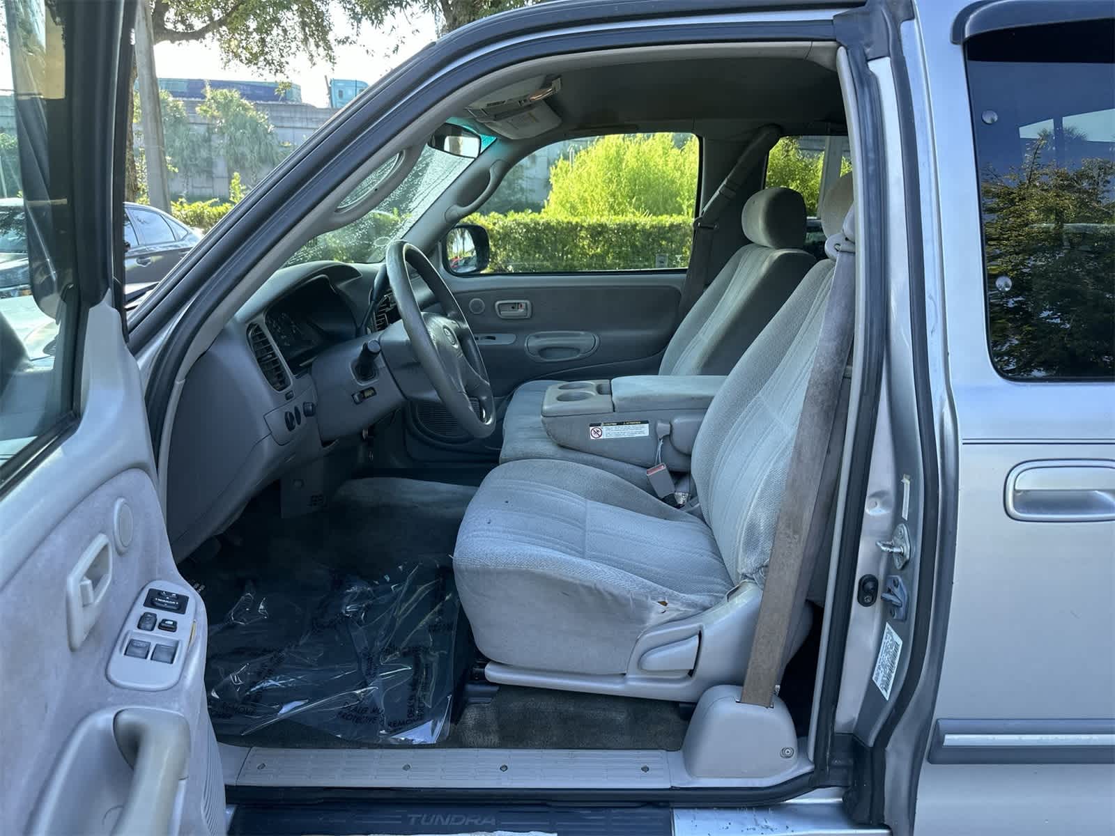 Thumbnail: 2001 Toyota Tundra - 2