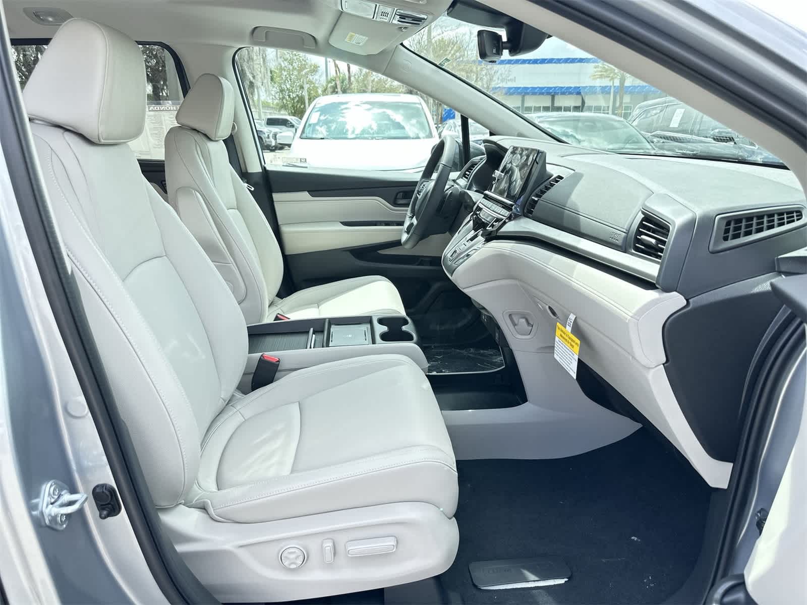 Thumbnail: 2026 Honda Odyssey - 17