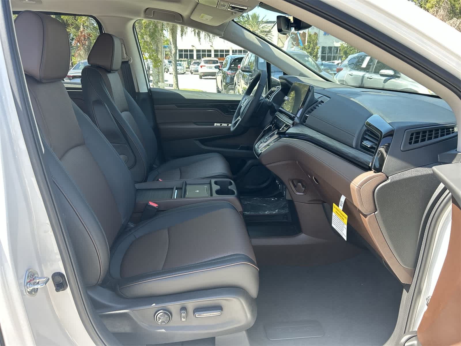 Thumbnail: 2026 Honda Odyssey - 17