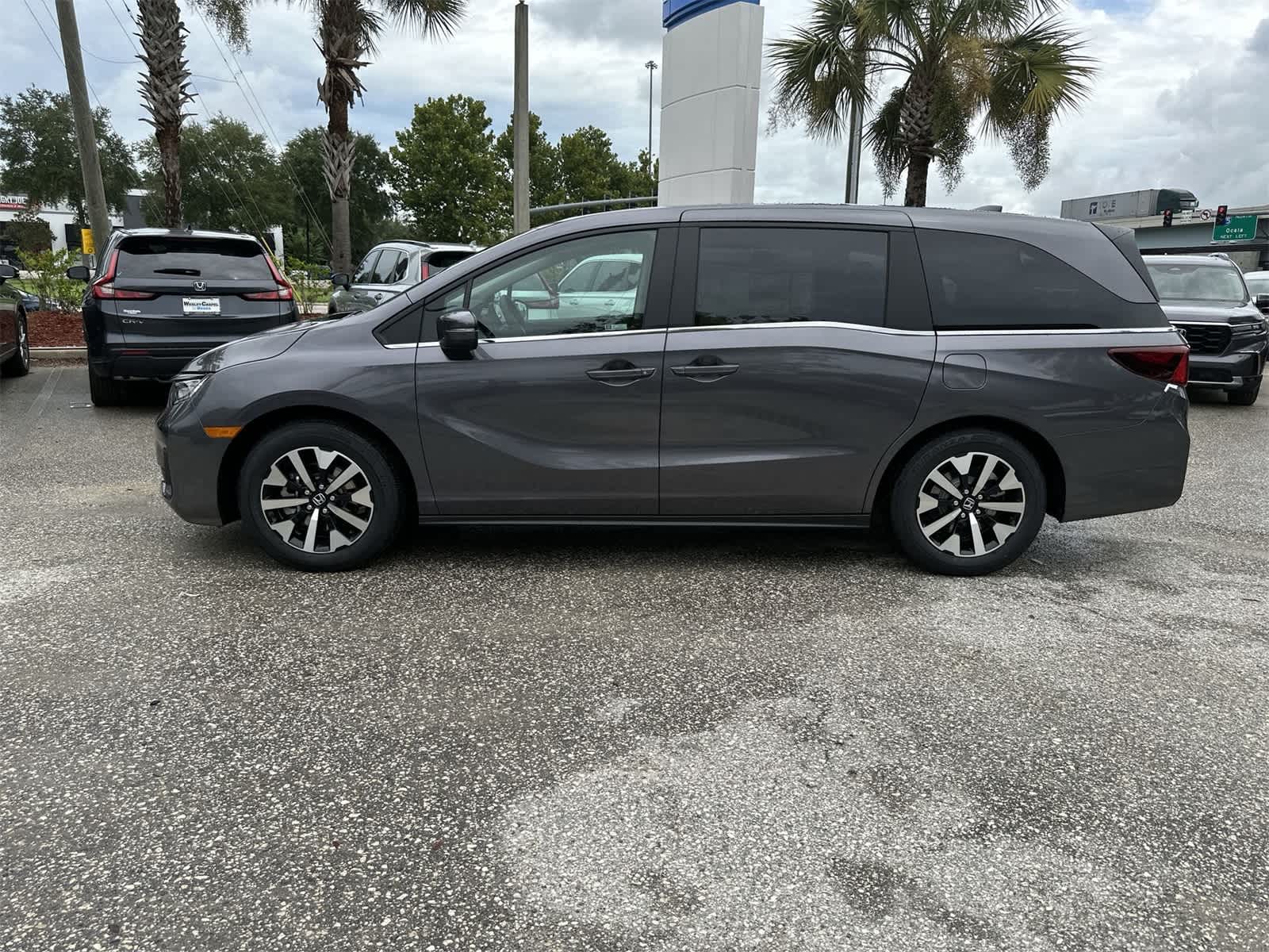 Thumbnail: 2026 Honda Odyssey - 3