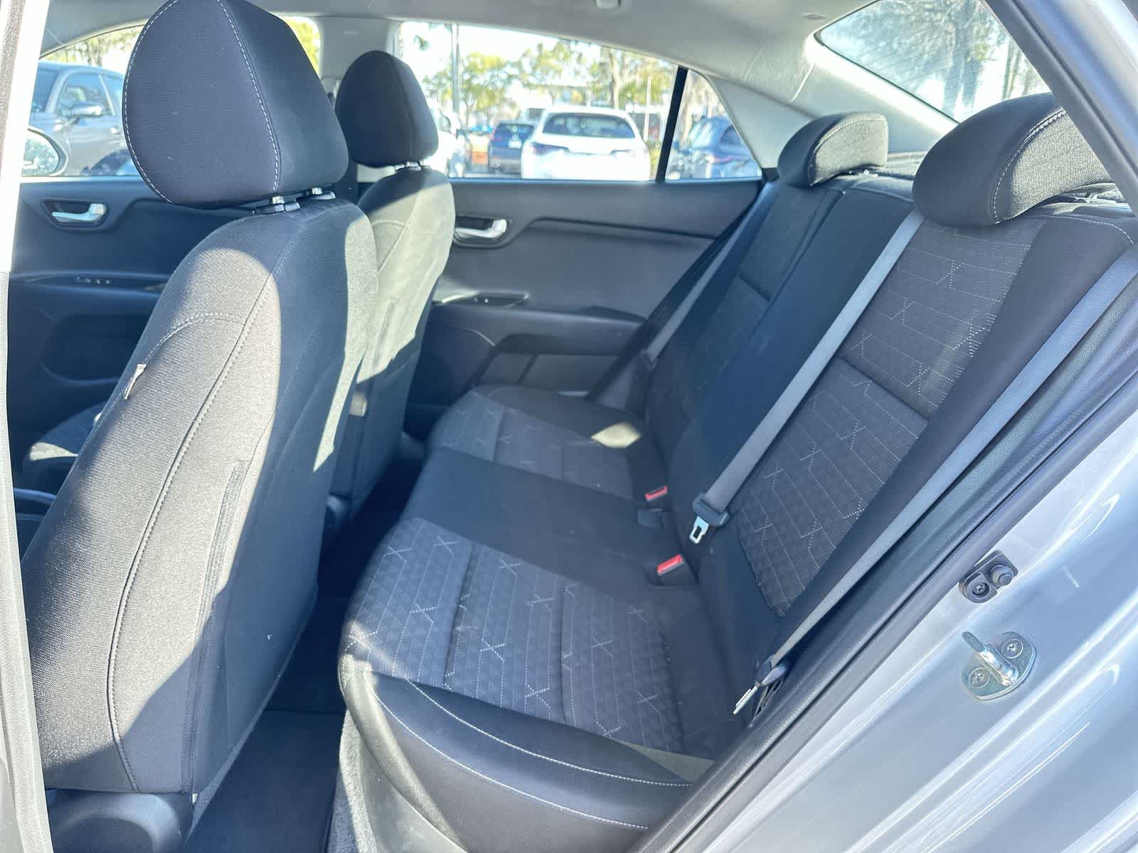 Thumbnail: 2021 Kia Rio - 13