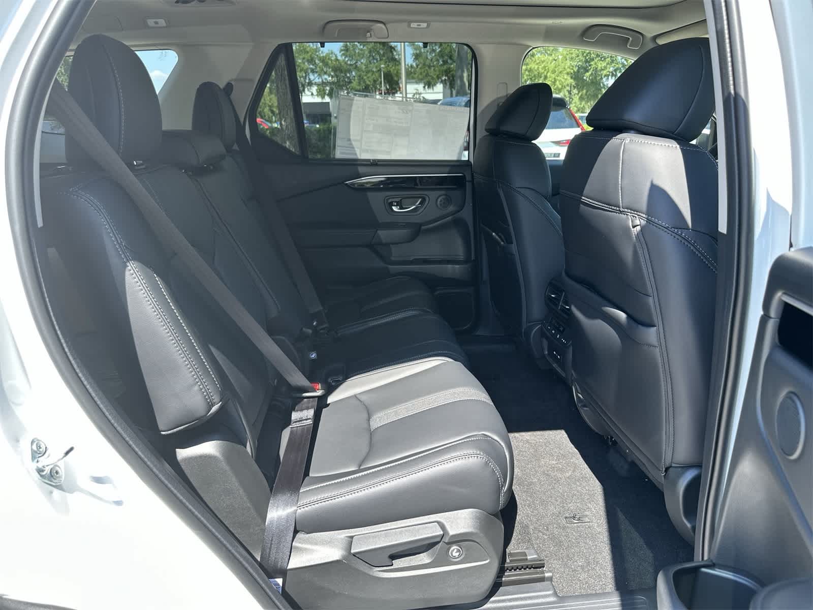 Thumbnail: 2025 Honda Pilot - 16