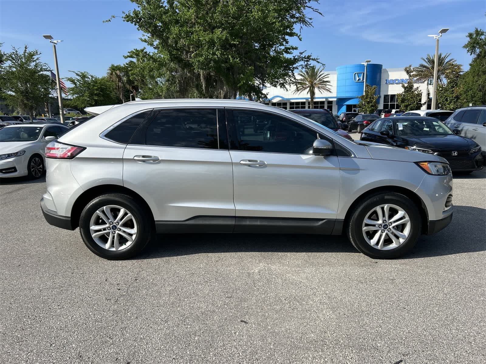 2019 Ford Edge SEL 7