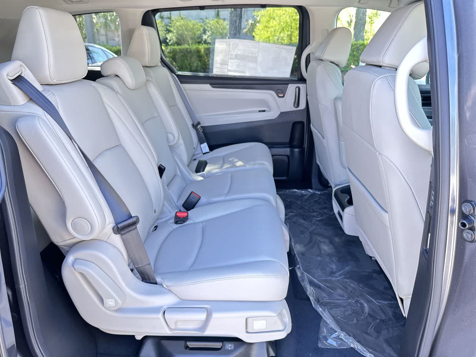 Thumbnail: 2026 Honda Odyssey - 16