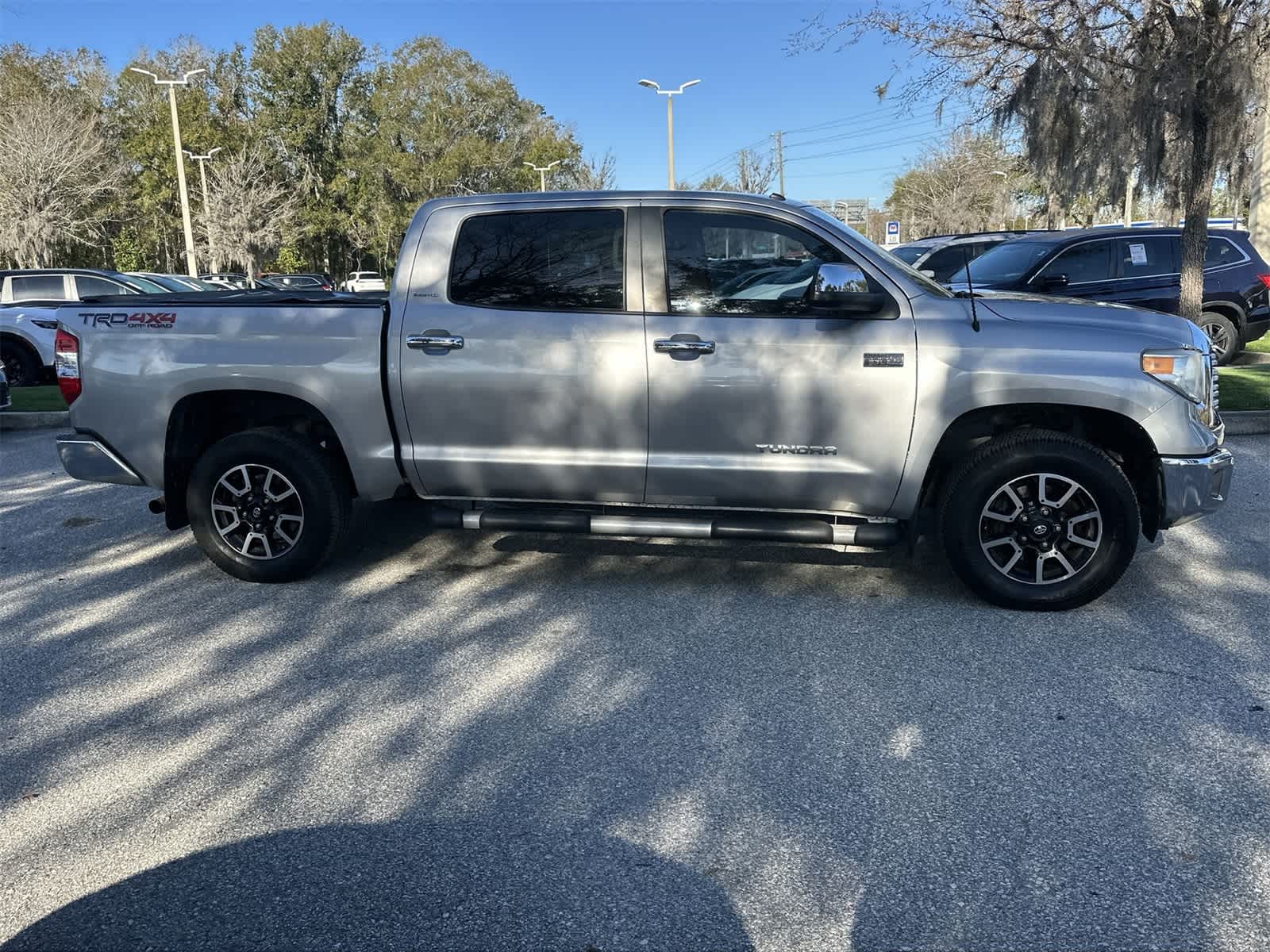 Thumbnail: 2015 Toyota Tundra - 7