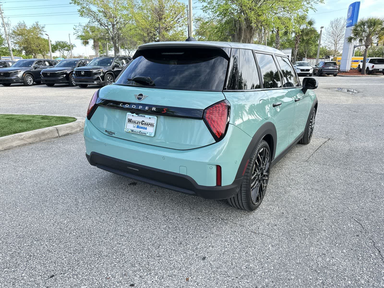 Thumbnail: 2025 MINI Cooper Hardtop - 6