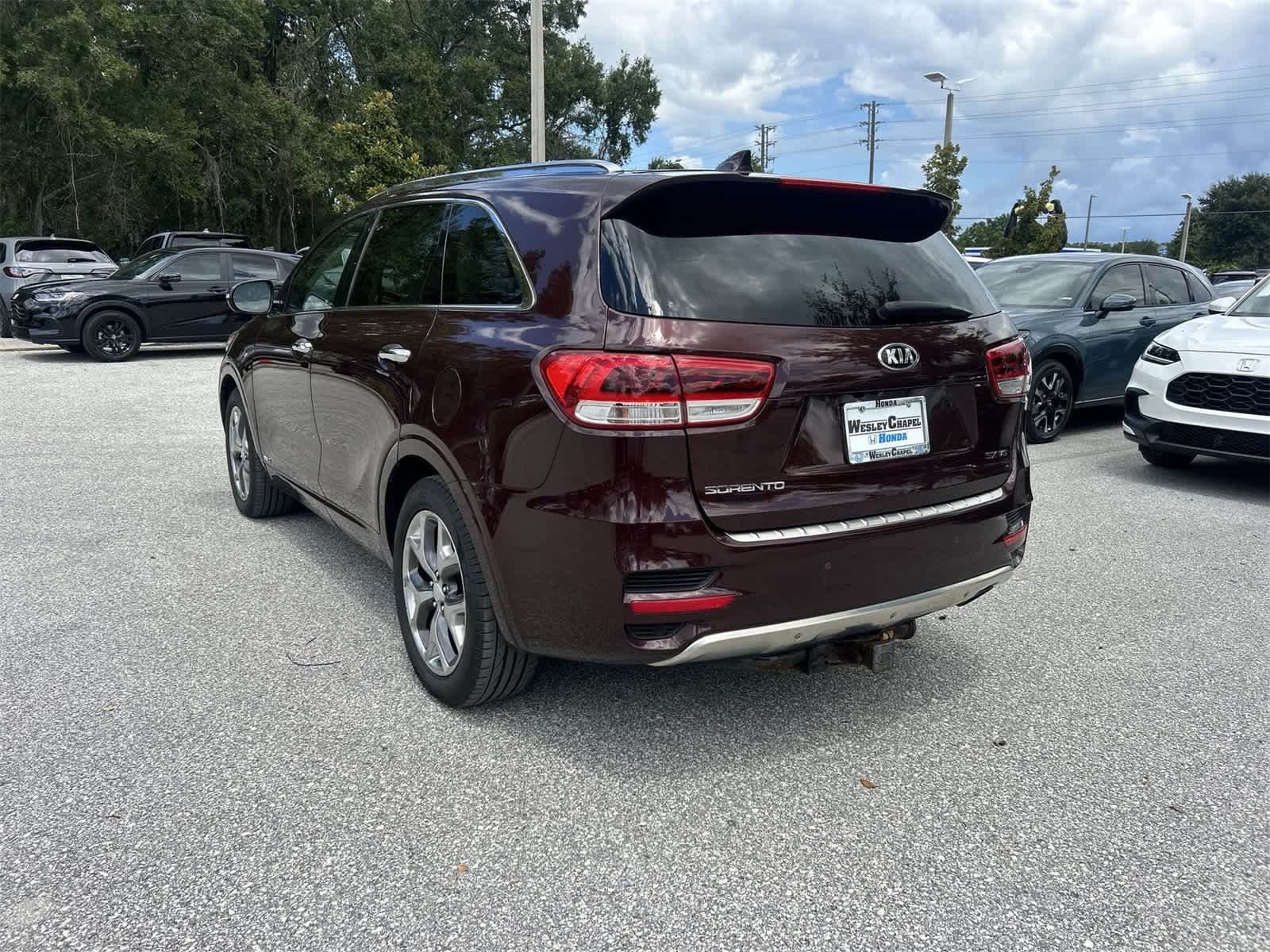 Thumbnail: 2017 Kia Sorento - 4