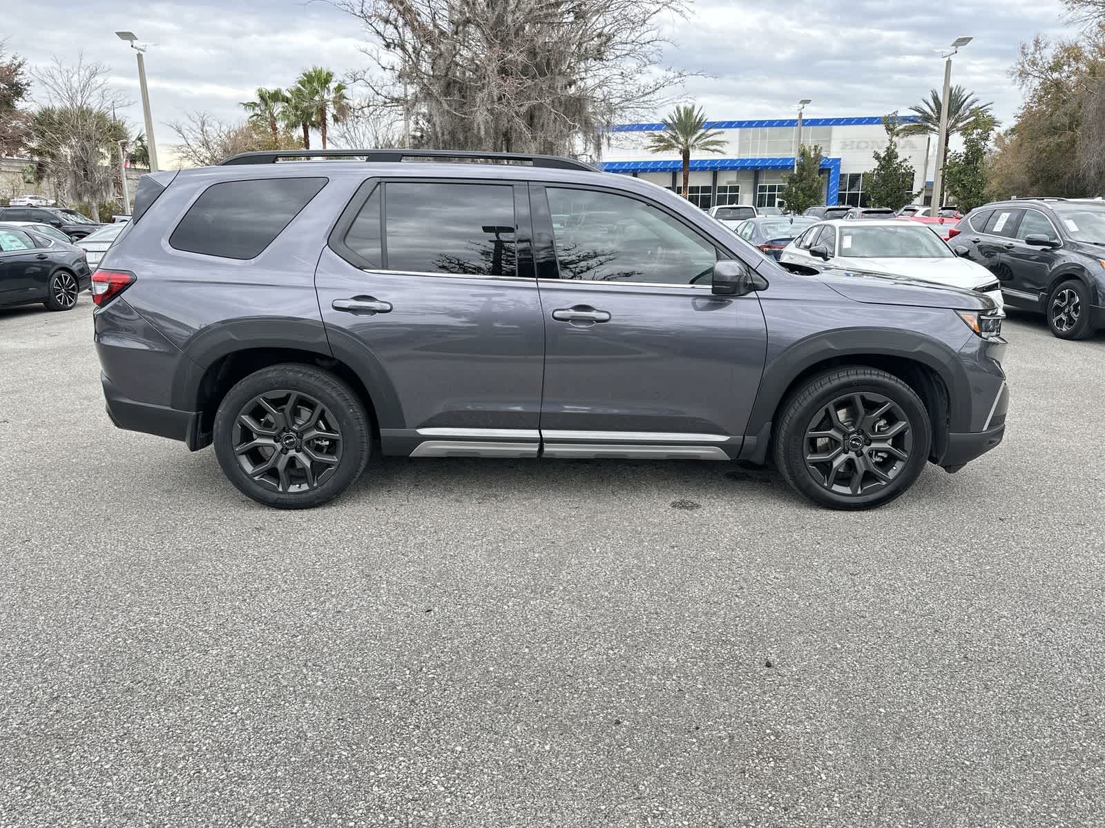 Thumbnail: 2023 Honda Pilot - 7