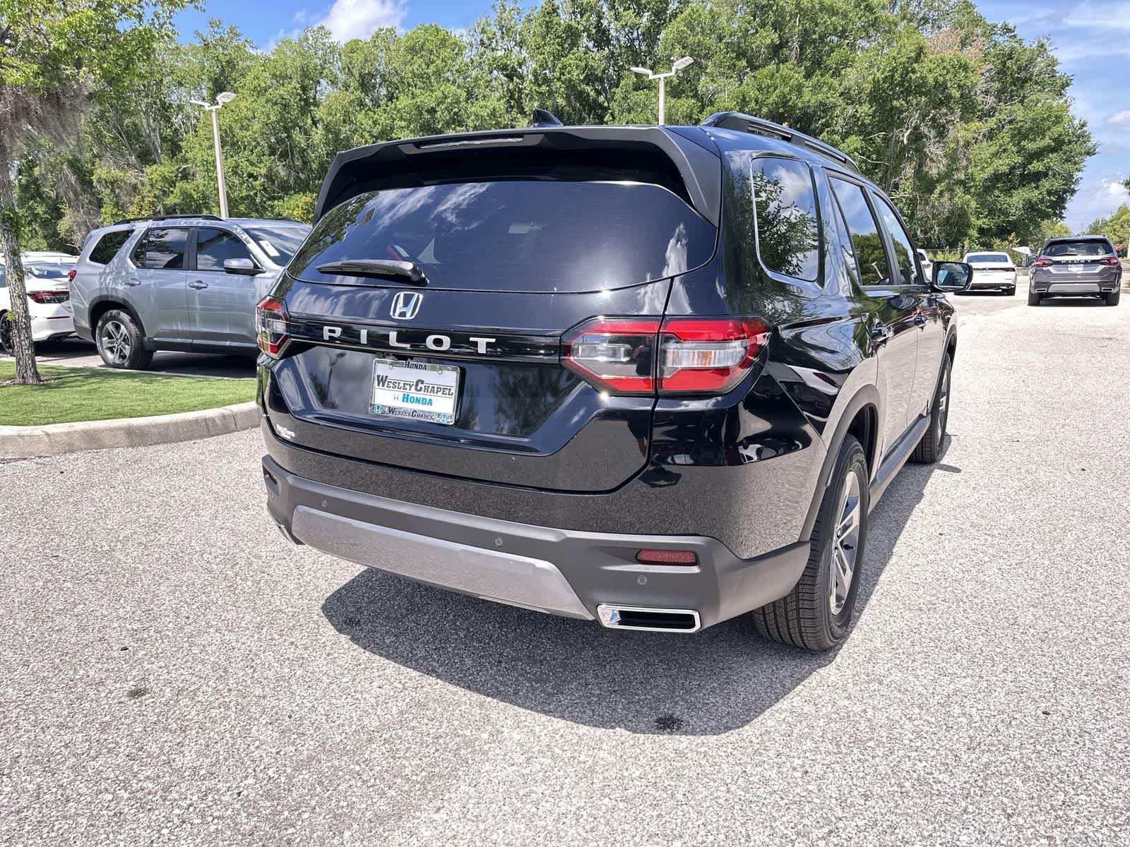 Thumbnail: 2026 Honda Pilot - 6