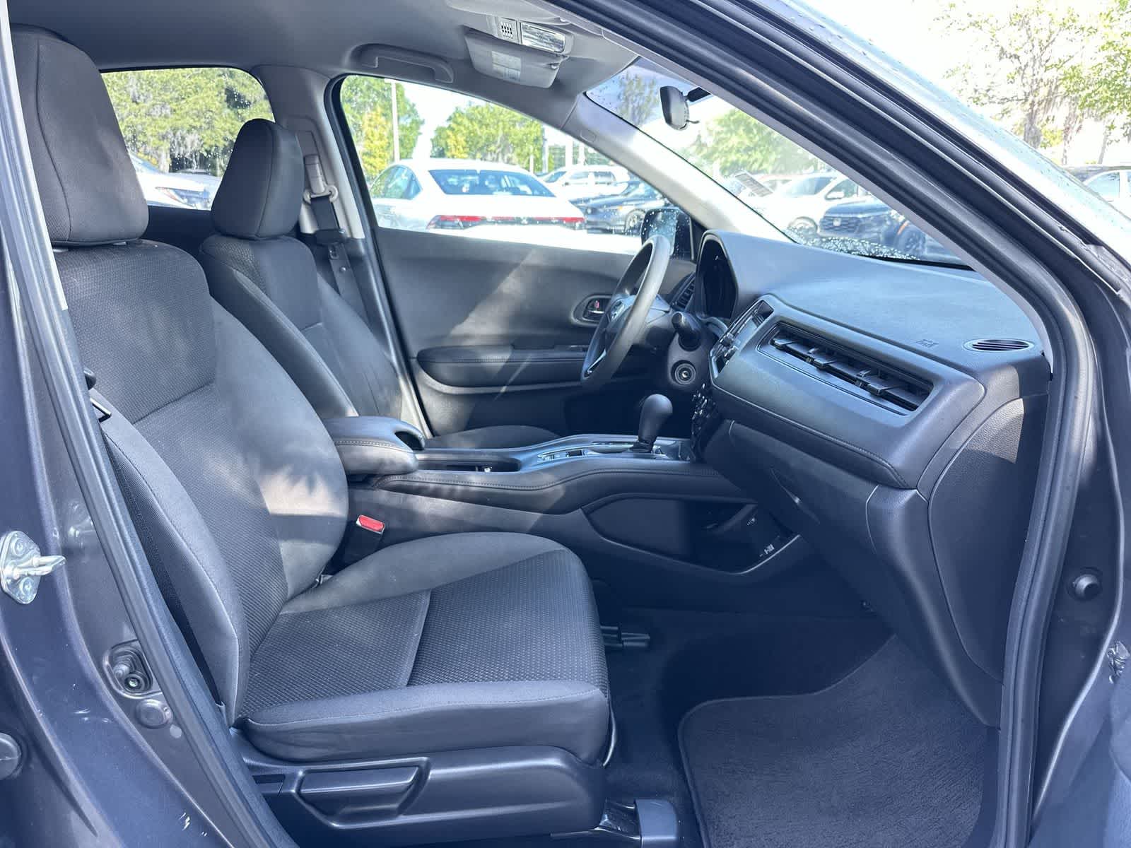 Thumbnail: 2019 Honda HR-V - 17