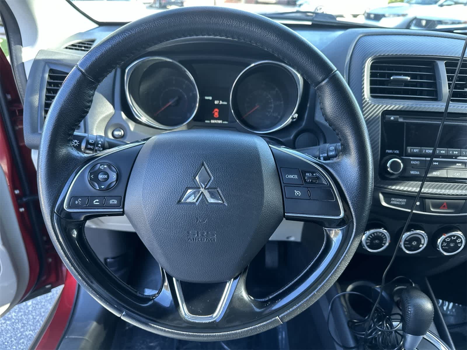 Thumbnail: 2017 Mitsubishi Outlander Sport - 18