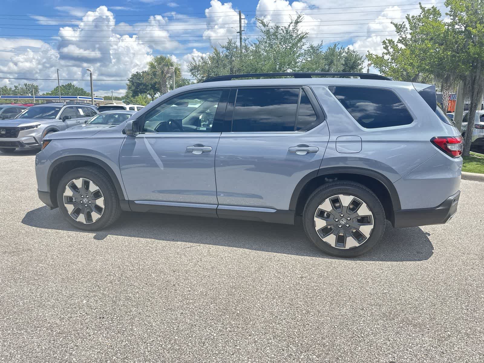 Thumbnail: 2026 Honda Pilot - 3
