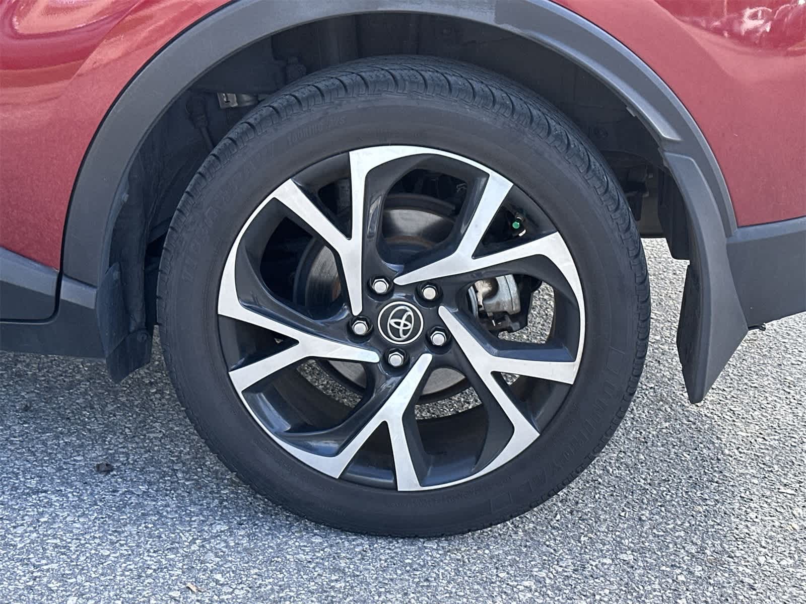 Thumbnail: 2018 Toyota C-HR - 12