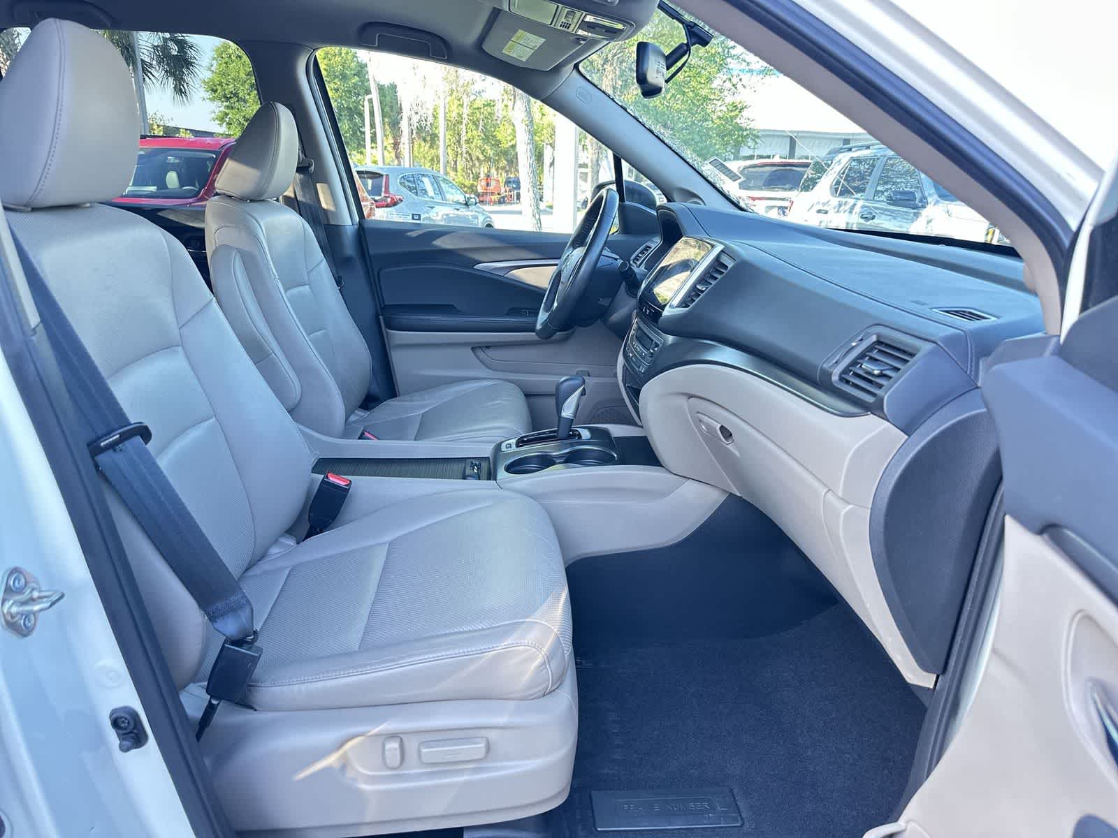 Thumbnail: 2017 Honda Ridgeline - 17