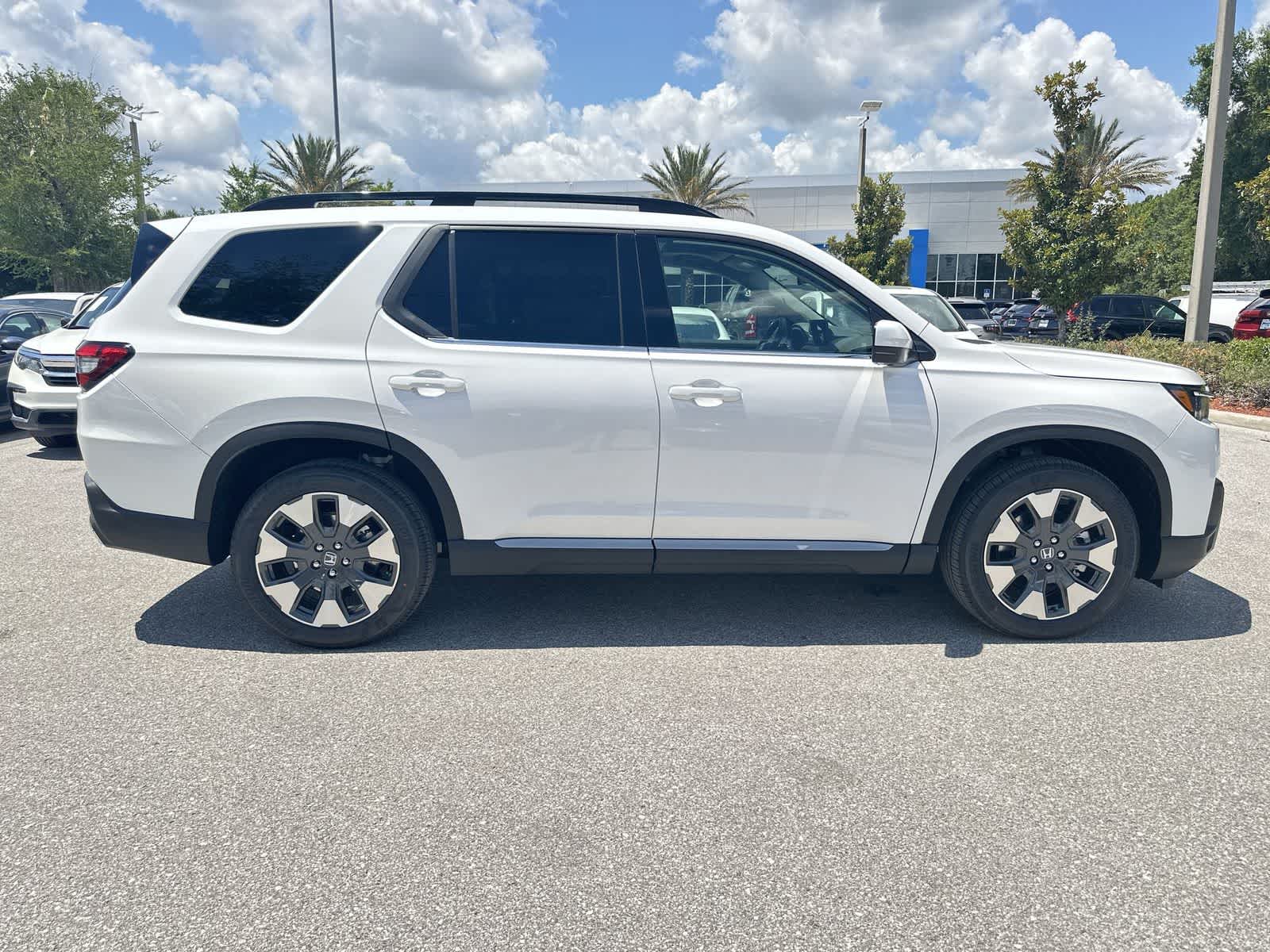 Thumbnail: 2026 Honda Pilot - 7