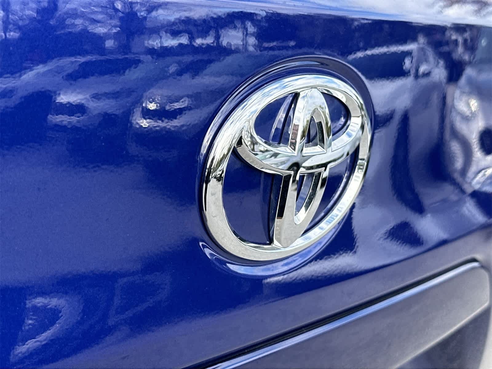 Thumbnail: 2025 Toyota Corolla Cross - 10