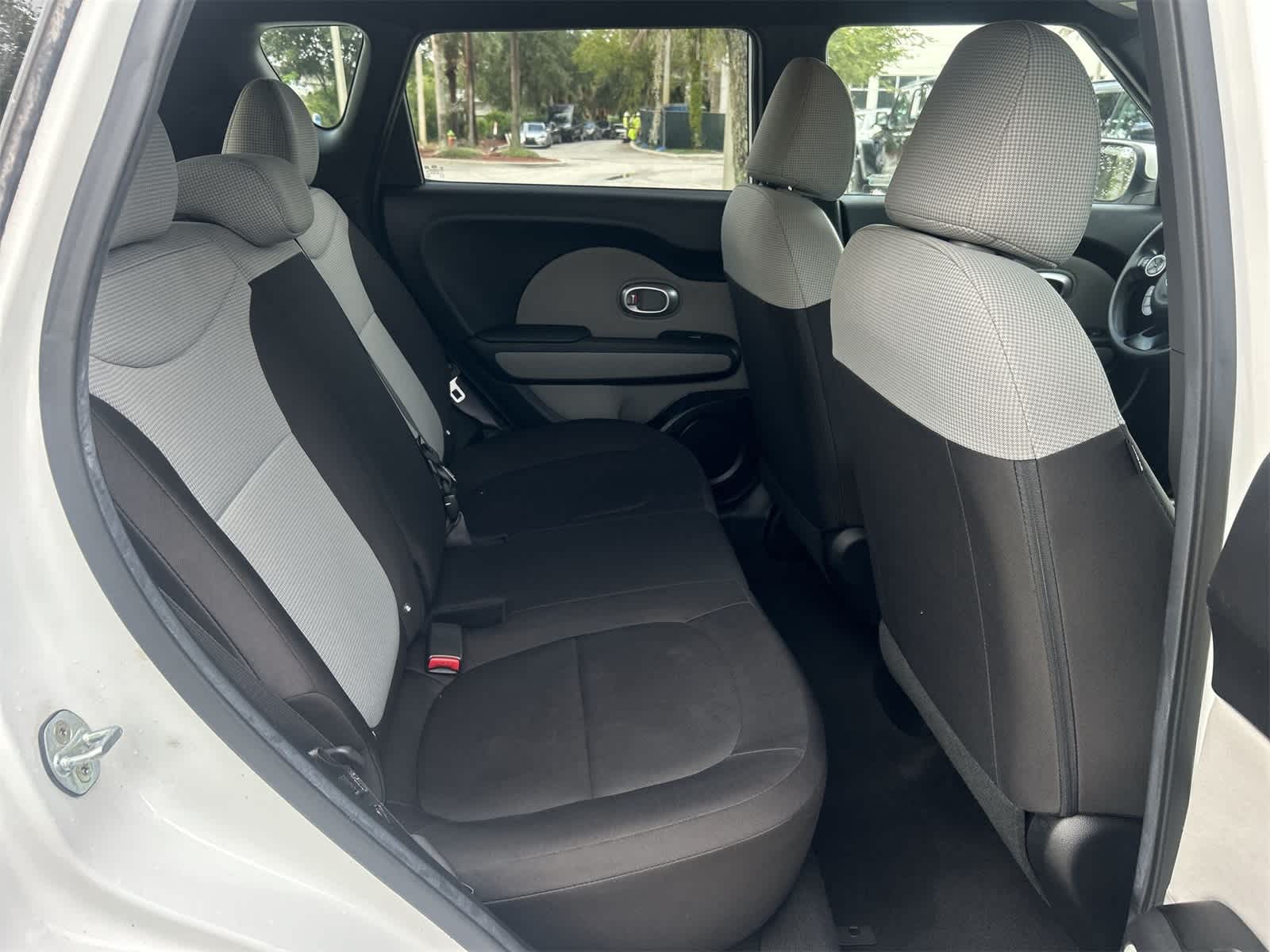 Thumbnail: 2018 Kia Soul - 16