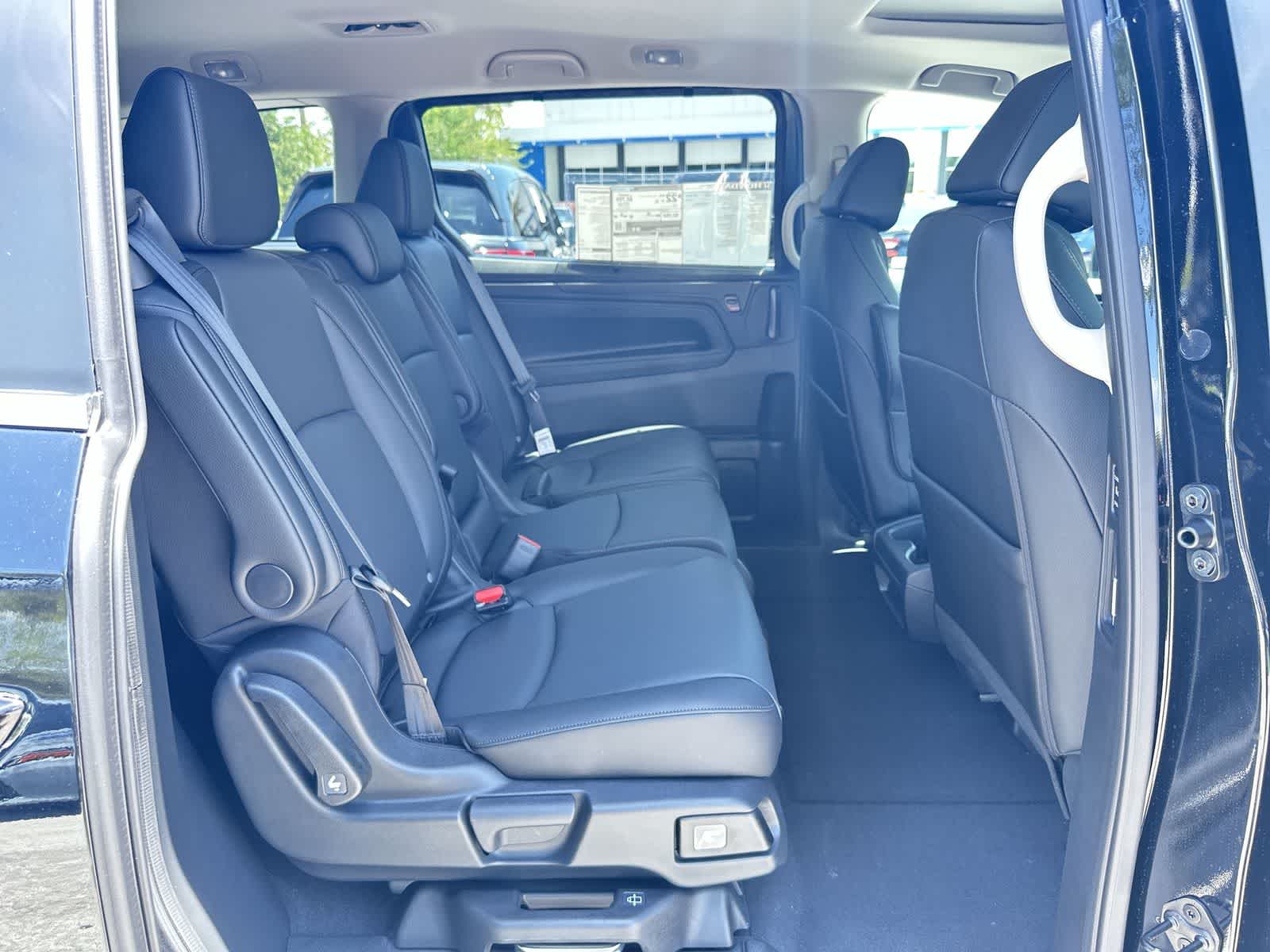 Thumbnail: 2026 Honda Odyssey - 16