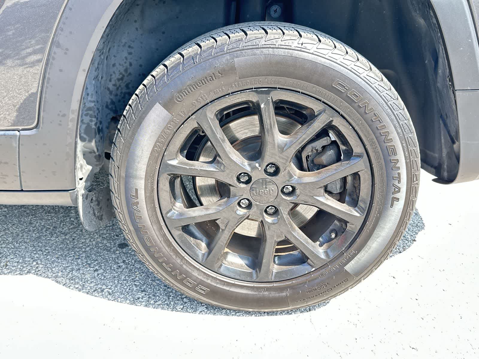 Thumbnail: 2015 Jeep Cherokee - 12