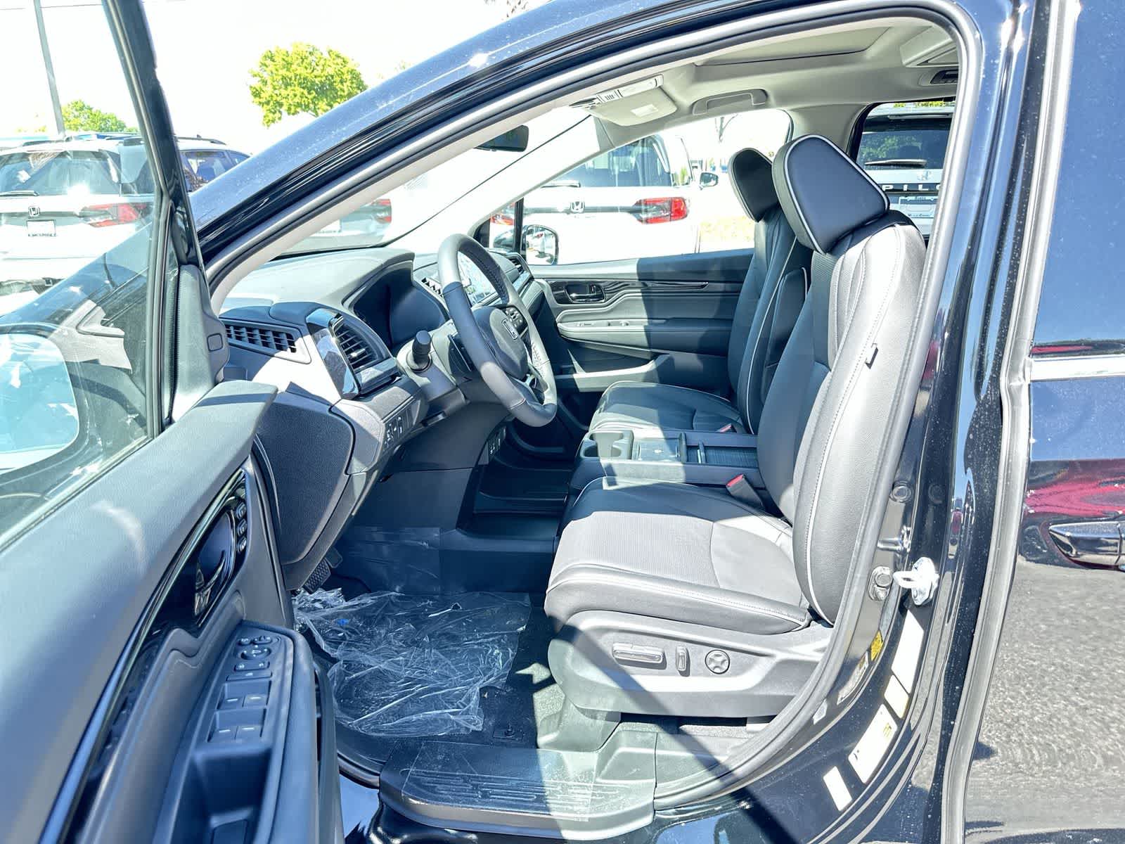 Thumbnail: 2026 Honda Odyssey - 2
