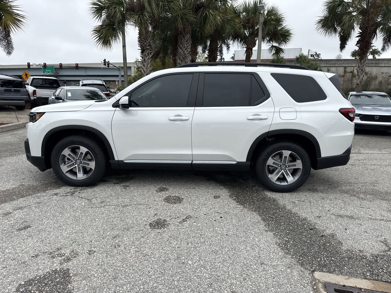 Thumbnail: 2026 Honda Pilot - 3