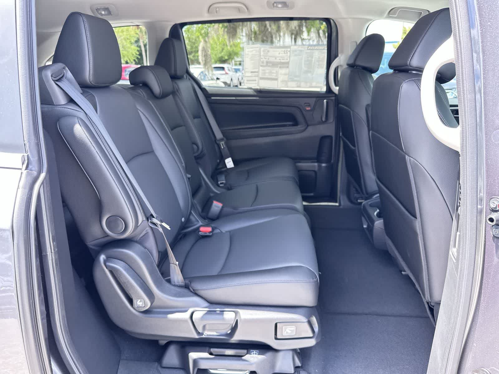 Thumbnail: 2026 Honda Odyssey - 16