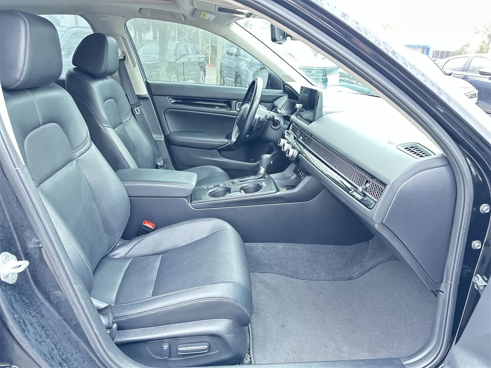 Thumbnail: 2022 Honda Civic - 17