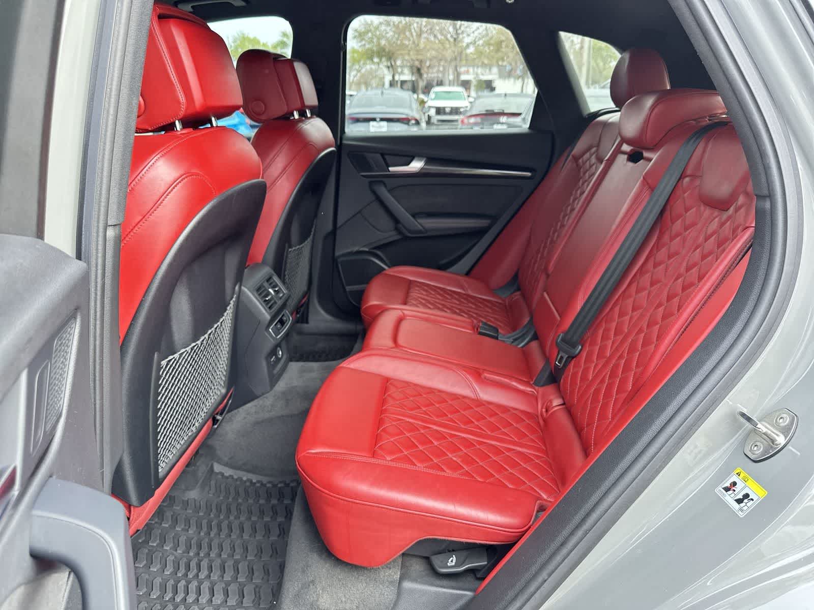 Thumbnail: 2021 Audi SQ5 - 15