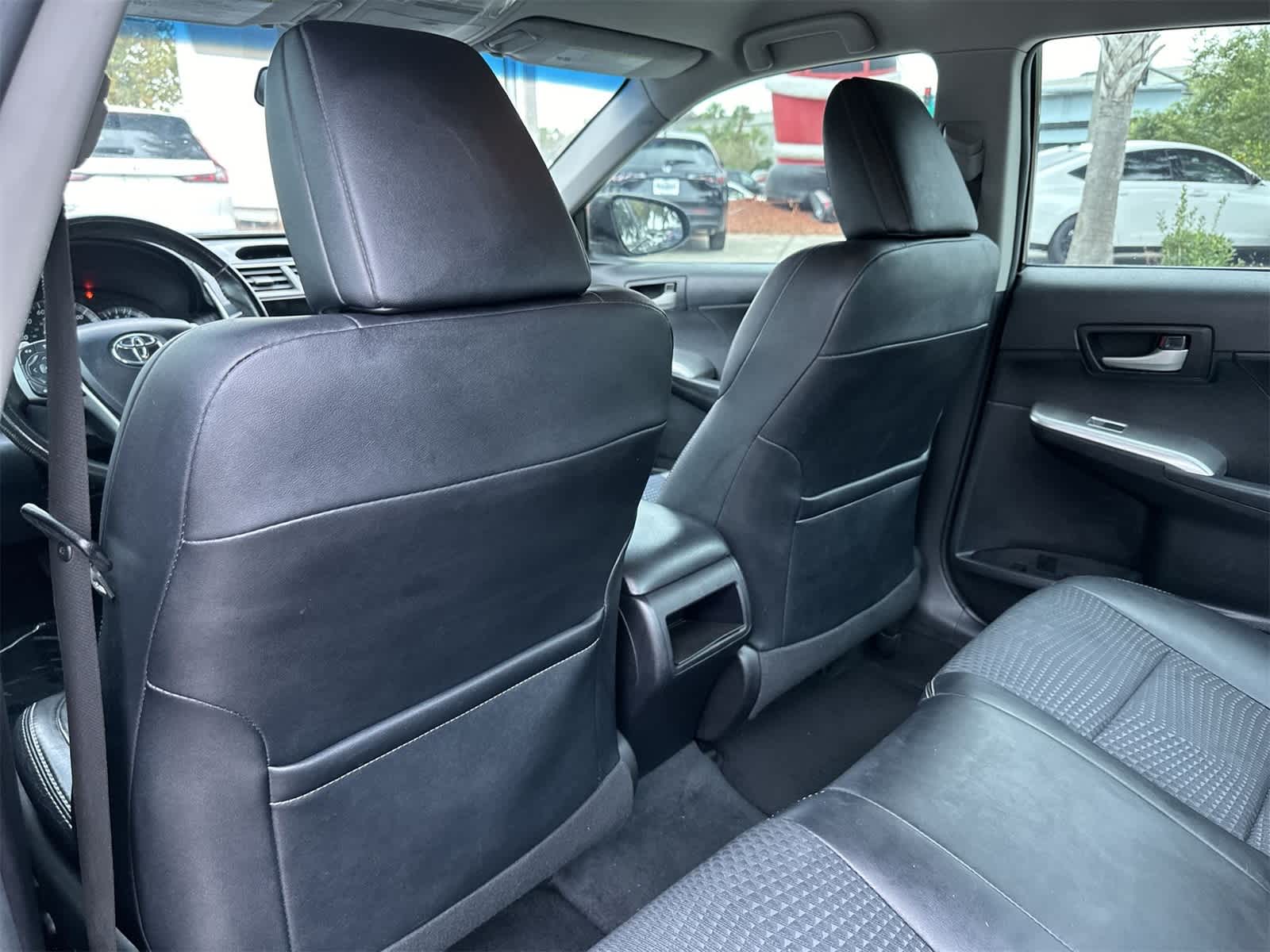 Thumbnail: 2012 Toyota Camry - 14