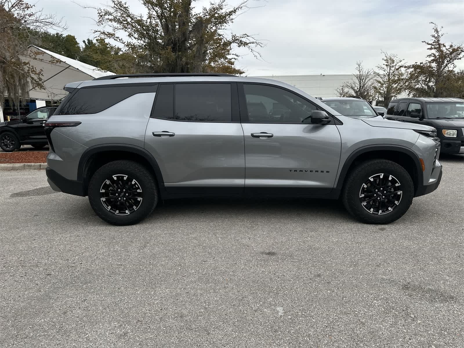 Thumbnail: 2024 Chevrolet Traverse - 7