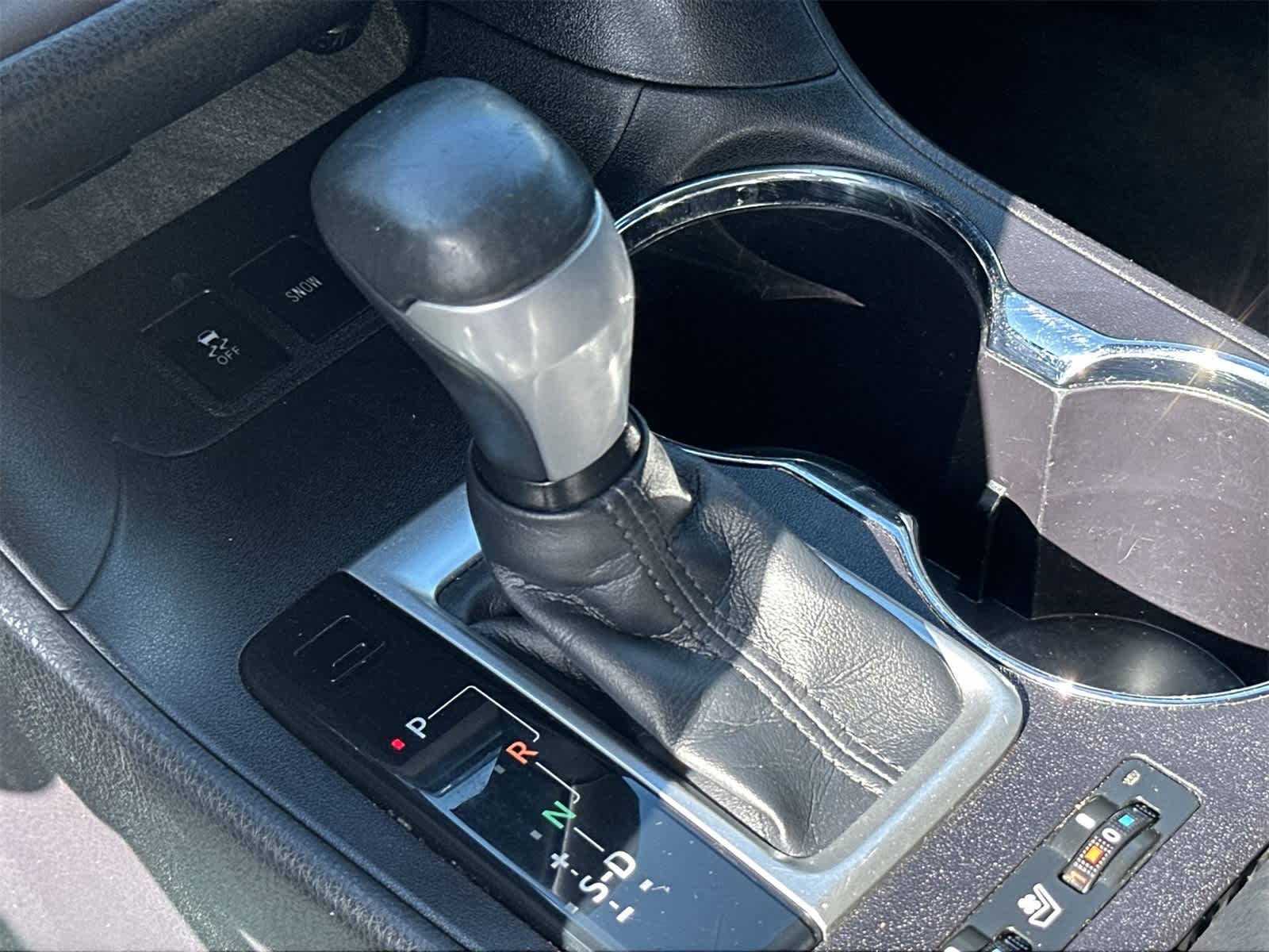 Thumbnail: 2016 Toyota Highlander - 21