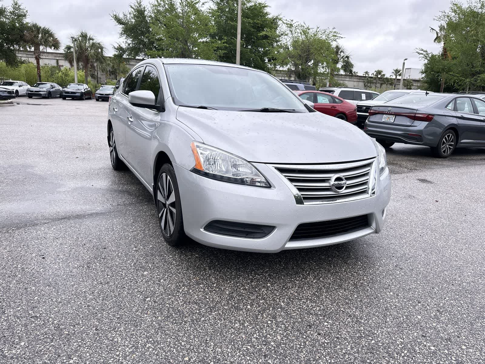 Thumbnail: 2014 Nissan Sentra - 8