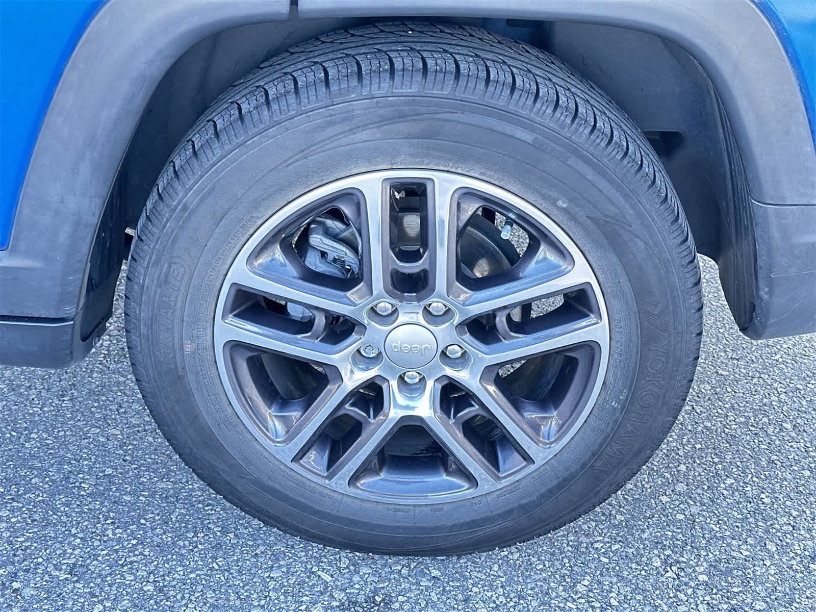 Thumbnail: 2019 Jeep Compass - 12