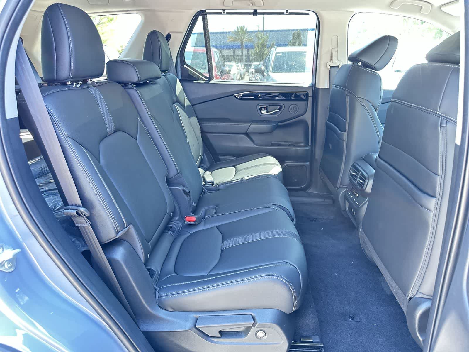 Thumbnail: 2026 Honda Pilot - 16