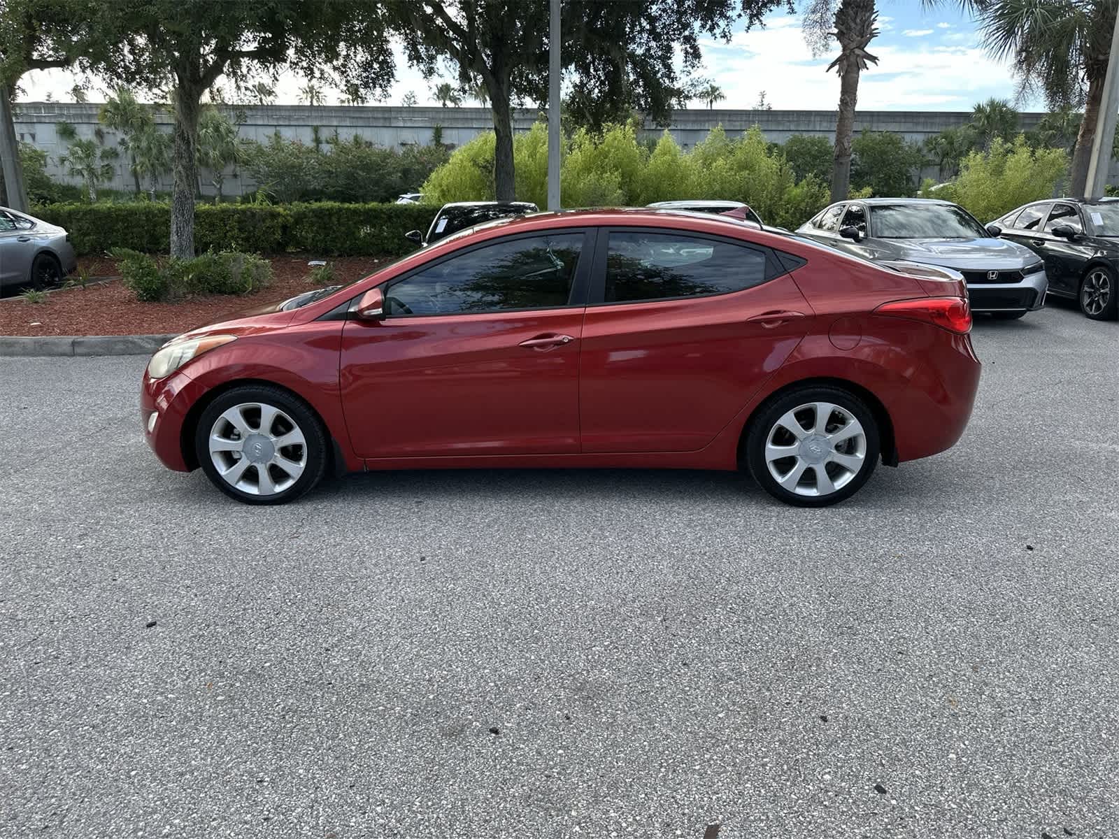 Thumbnail: 2013 Hyundai Elantra - 3