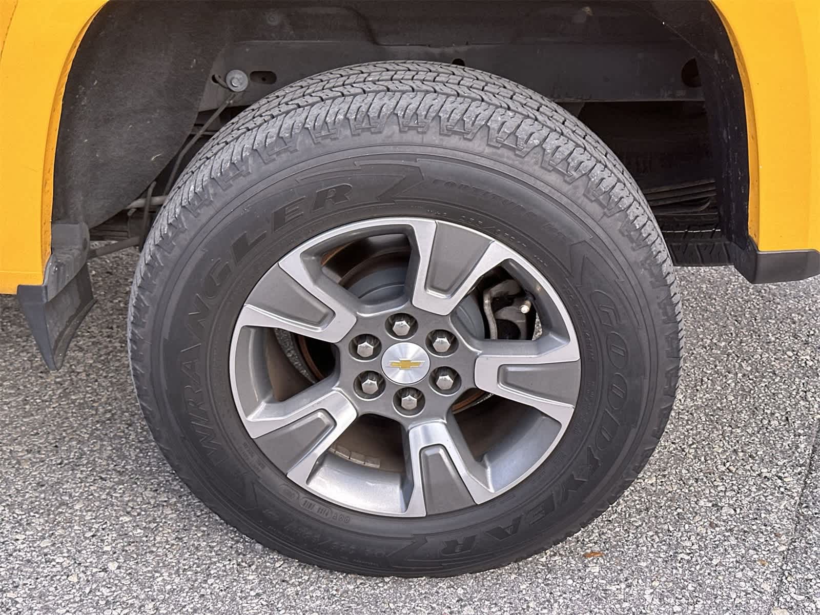 Thumbnail: 2018 Chevrolet Colorado - 12