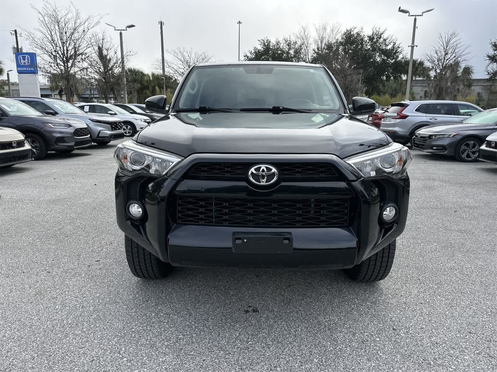 Thumbnail: 2015 Toyota 4Runner - 9