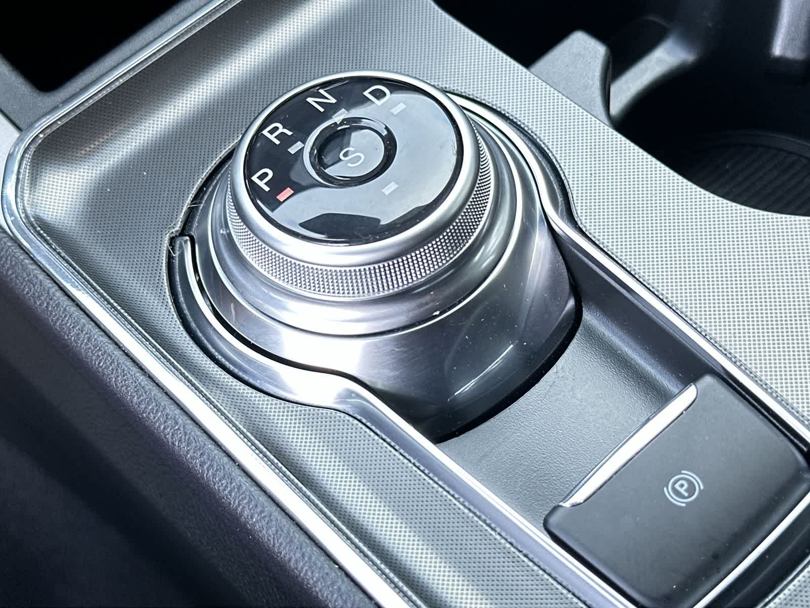 Thumbnail: 2024 Ford Edge - 21