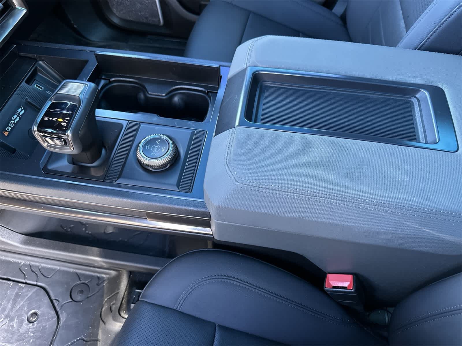 Thumbnail: 2024 GMC Hummer EV - 18